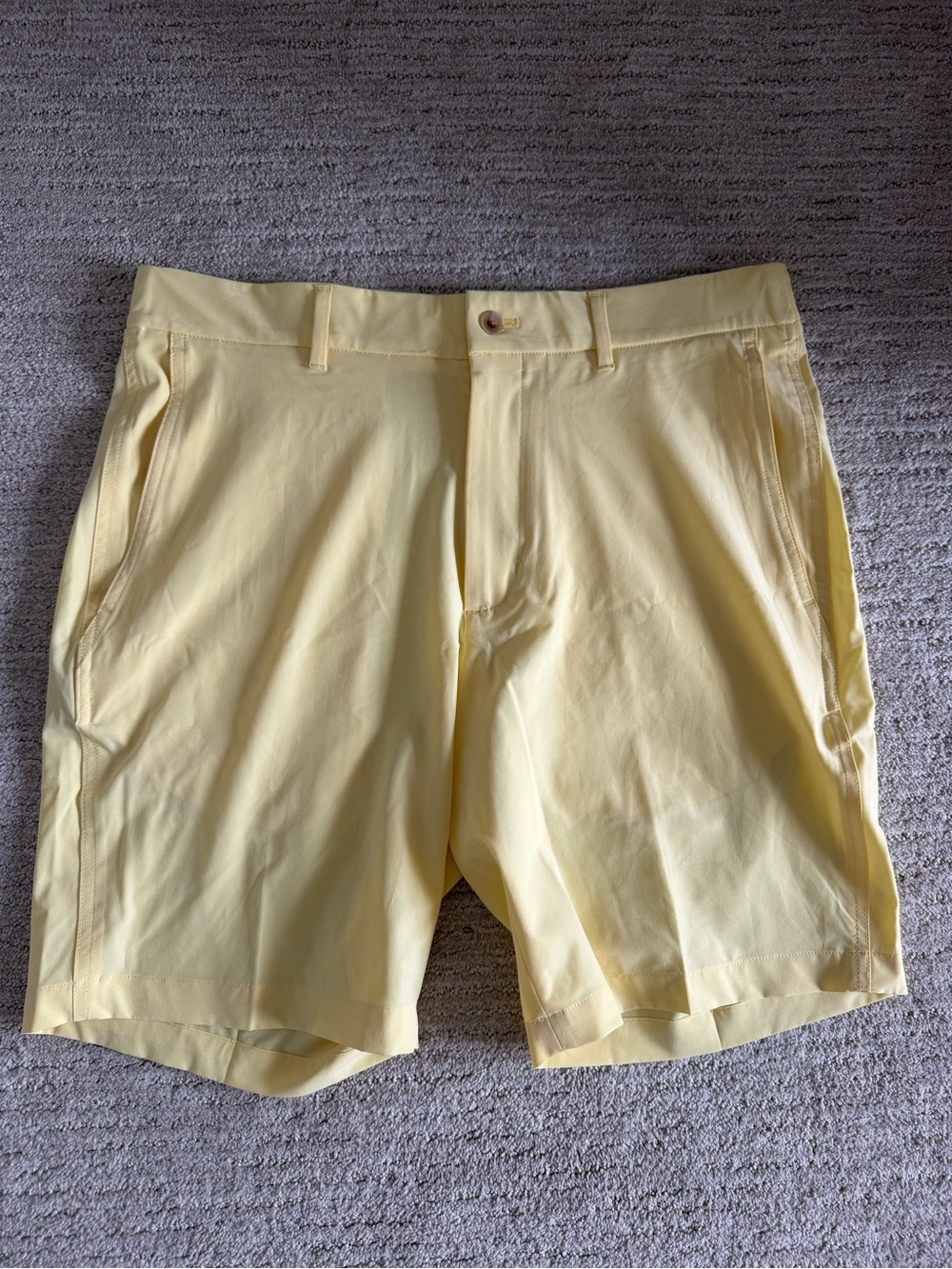 Walter Hagen Yellow Golf Performance Shorts 34